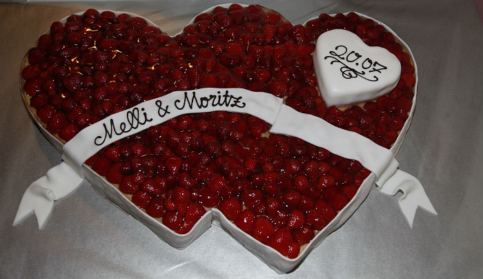 Our wedding cake from Café Geiler