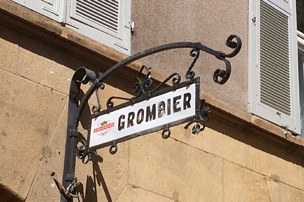 Offers the most creative potatos in Stuttgart: Grombier in downtown Stuttgart.